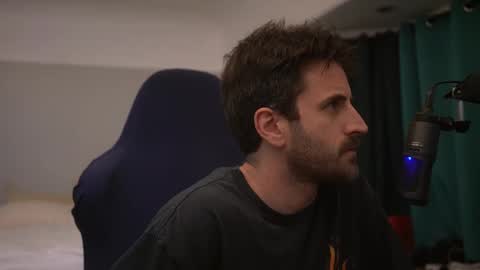 Snapshot of dukethedude chatting on 12/28/24, 03:26 Duke online show from 12/28/24, 03:26