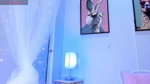 dulce__fiore07 online show from 05/13/26, 12:13