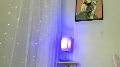 dulce__fiore07 online show from 05/25/26, 12:00