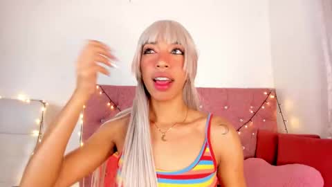 Snapshot of dulce_brown01 chatting on 12/04/25, 02:26 Dulce online show from 12/04/25, 02:26