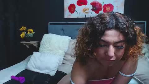 Snapshot of dulce_celeste15 chatting on 12/07/24, 02:31 C E L E S T E online show from 12/07/24, 02:31