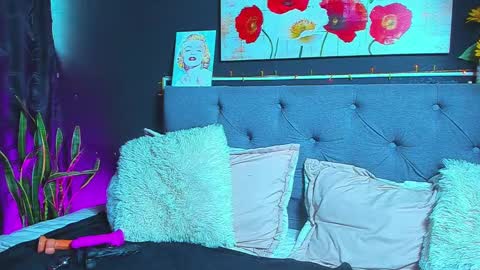 Snapshot of dulce_celeste15 chatting on 01/28/25, 07:21 C E L E S T E online show from 01/28/25, 07:21