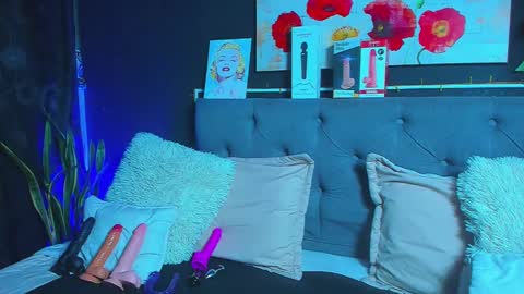 Snapshot of dulce_celeste15 chatting on 02/02/25, 10:13 C E L E S T E online show from 02/02/25, 10:13