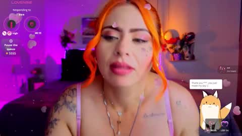 Snapshot of dulce_charlottee chatting on 10/27/25, 08:02 DULCE online show from 10/27/25, 08:02