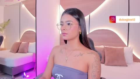 D U L C E online show from 04/30/26, 01:56