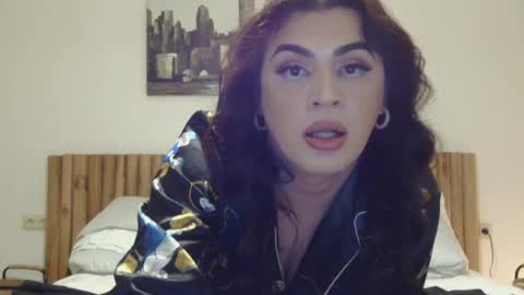 Dulce Maria online show from 04/29/26, 10:16