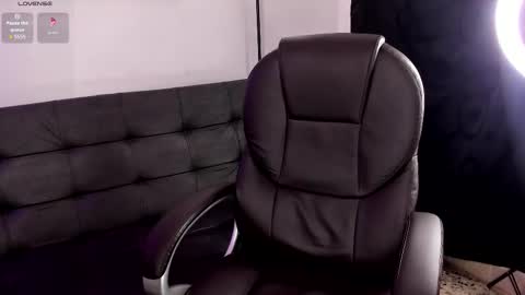 Snapshot of dulce_kitty13 chatting on 11/11/25, 03:17 Kitty online show from 11/11/25, 03:17