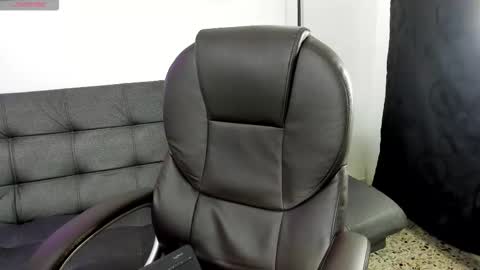 Kitty online show from 11/16/25, 03:34