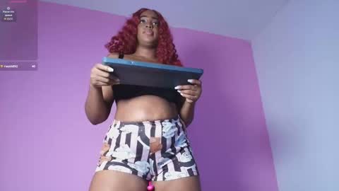 Snapshot of dulce_mariaahe chatting on 09/24/25, 05:27 online show from 09/24/25, 05:27