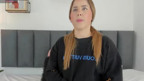 Snapshot of dulce_mg chatting on 11/18/25, 07:18 dulce_mg online show from 11/18/25, 07:18