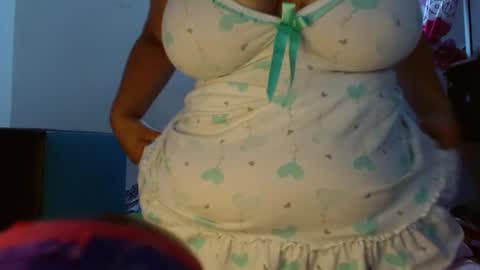 Snapshot of dulce_mmaria chatting on 03/11/25, 11:55 dulce online show from 03/11/25, 11:55