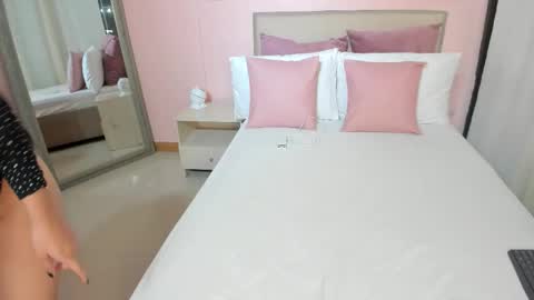 Dulce online show from 12/01/25, 09:53