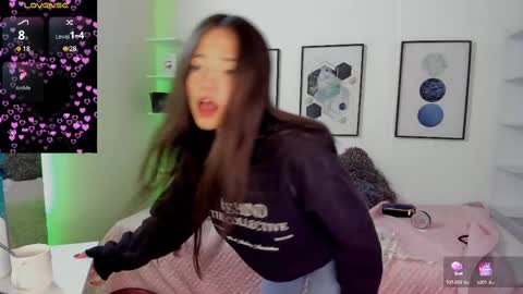 Dulce  online show from 02/24/25, 04:15