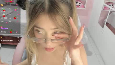 Dulce  online show from 10/01/25, 03:40