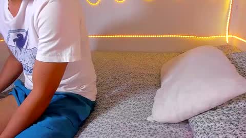 Snapshot of dulce_tentacionlatina chatting on 09/17/25, 01:07 dulce_tentacionlatina online show from 09/17/25, 01:07