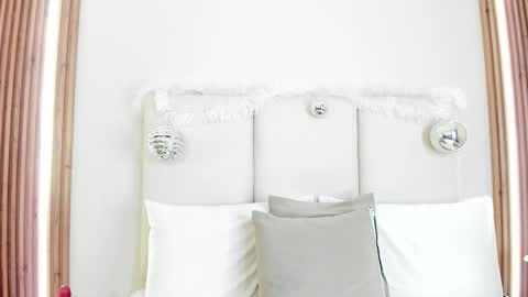 Dulce online show from 12/19/25, 11:23