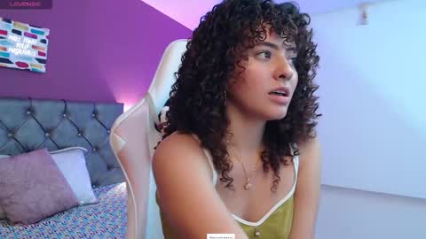 dulcee_gaby online show from 10/13/25, 11:43