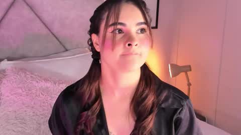 Snapshot of dulceegarcia chatting on 11/02/25, 10:45 Dulcee Garcia online show from 11/02/25, 10:45