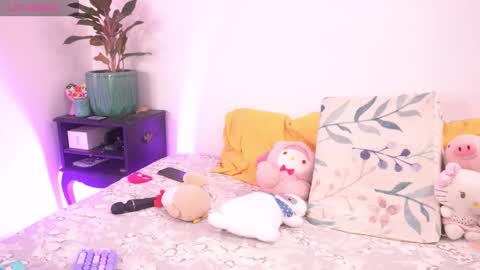 Snapshot of dulceginebra chatting on 10/02/25, 02:40 Mila Girl Angel Boy online show from 10/02/25, 02:40