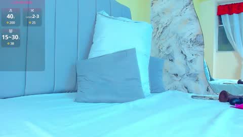 Snapshot of dulcehills_ chatting on 01/07/25, 06:27 online show from 01/07/25, 06:27