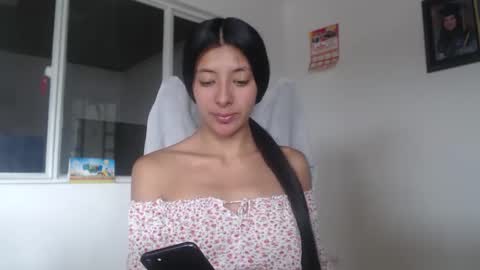 dulceisabellax online show from 01/17/25, 05:08