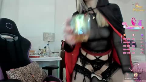 Sweetnina online show from 10/30/25, 09:15