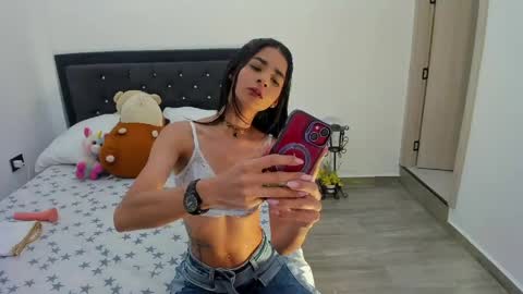 Dulce online show from 06/07/26, 02:48
