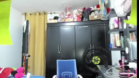 Dulce  online show from 01/10/25, 04:12