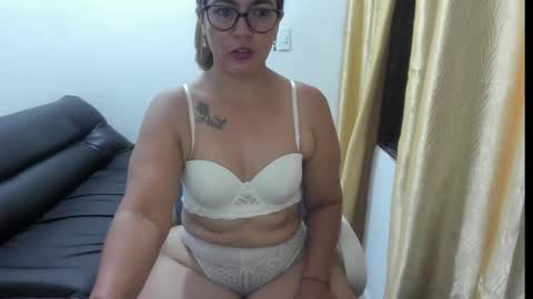 Dulce  online show from 01/27/25, 04:41