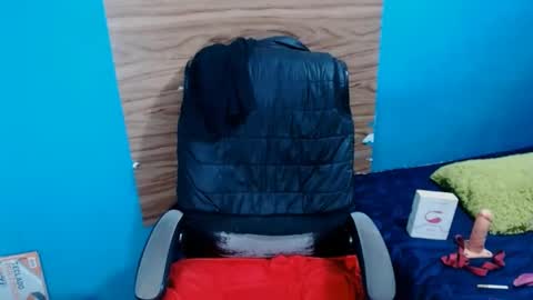 Snapshot of dulcesdemaria chatting on 10/11/25, 10:41 dulcesdemaria online show from 10/11/25, 10:41