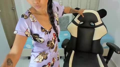 Snapshot of dulcesofia18 chatting on 02/03/26, 12:42 Dulce Sofia online show from 02/03/26, 12:42