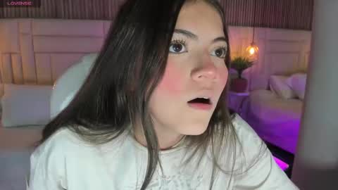 Snapshot of dulcevela chatting on 10/01/25, 10:49 dulcevela online show from 10/01/25, 10:49
