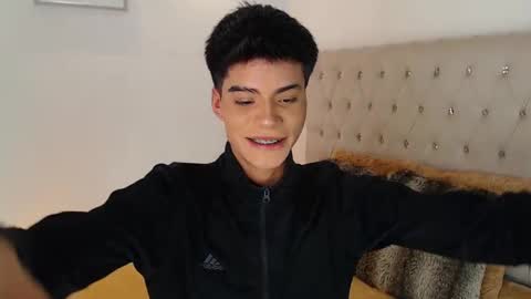 Dulcey online show from 10/04/25, 04:21