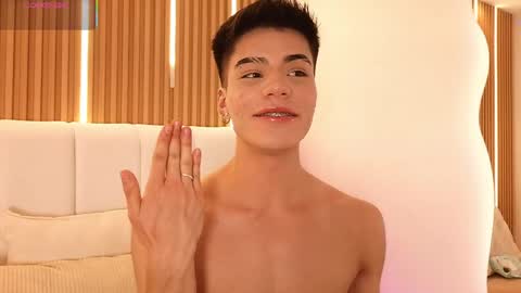 Dulcey online show from 04/14/26, 10:27