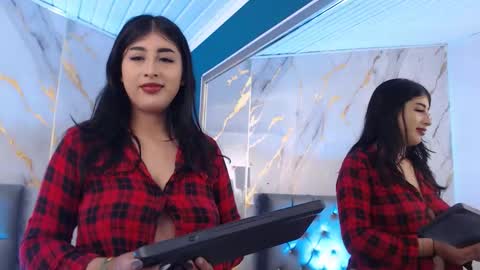 Abril Cruz online show from 09/12/25, 05:24