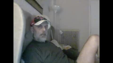 Snapshot of dumaeros77 chatting on 12/26/24, 07:27 Duma online show from 12/26/24, 07:27