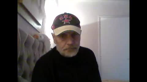 Snapshot of dumaeros77 chatting on 12/29/24, 02:21 Duma online show from 12/29/24, 02:21