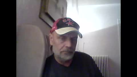 Snapshot of dumaeros77 chatting on 12/30/24, 04:42 Duma online show from 12/30/24, 04:42