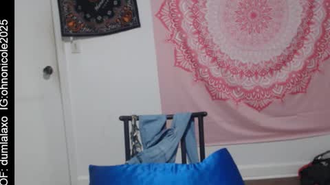 the only advantage you have over me is that u can kiss my ass and i cant  online show from 01/09/26, 06:38