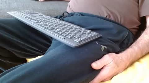 dunany101 online show from 11/29/25, 04:21