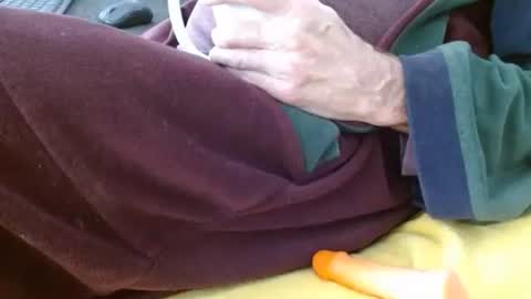 dunany101 online show from 12/22/25, 03:53