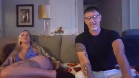 DUO2069 online show from 10/23/25, 06:17