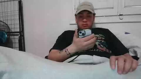 Snapshot of duocaliente310037 chatting on 03/23/26, 03:16 duocaliente310037 online show from 03/23/26, 03:16