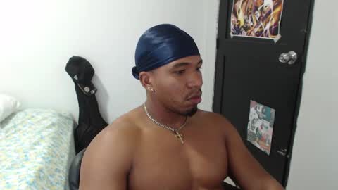 DuragPapi online show from 03/11/25, 11:37