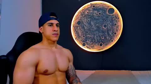 Snapshot of duran_dhikol1 chatting on 10/26/25, 01:55 duran_dhikol1 online show from 10/26/25, 01:55