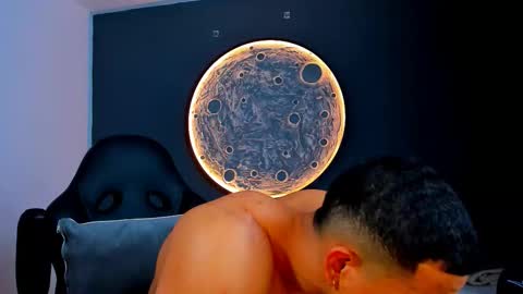 Snapshot of duran_dhikol1 chatting on 11/22/25, 03:16 duran_dhikol1 online show from 11/22/25, 03:16