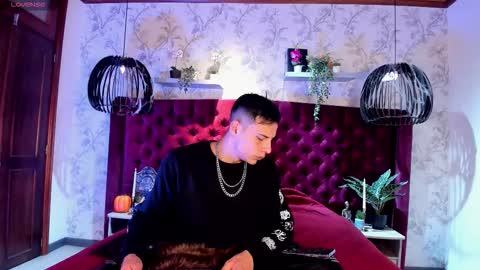 Dustin Sonne online show from 11/02/25, 03:31