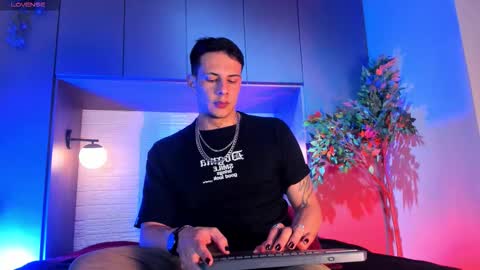 Dustin Sonne online show from 12/14/25, 03:45