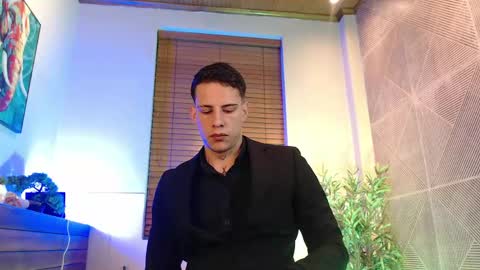 Snapshot of dustin_sonne chatting on 04/19/26, 03:39 Dustin Sonne online show from 04/19/26, 03:39