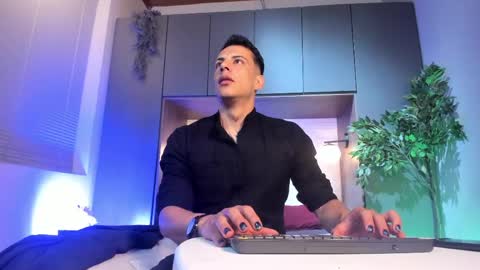Snapshot of dustin_sonne chatting on 05/29/26, 03:48 Dustin Sonne online show from 05/29/26, 03:48